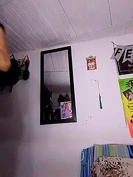 Snapshot of BlakeandRouse chatting on January 2025 02:04:02 AM BlakeandRouse online show from January 2025 02:04:02 AM