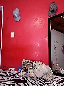 Snapshot of BlakeandRouse chatting on February 2025 01:13:01 AM BlakeandRouse online show from February 2025 01:13:01 AM