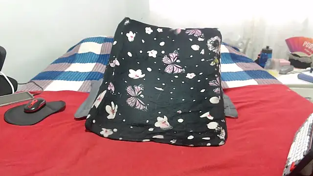 Girlhornyx online show from November 2025 07:24:02 PM