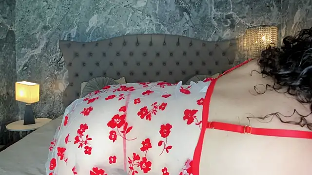 LucyLovelyy online show from June 2026 02:31:02 AM
