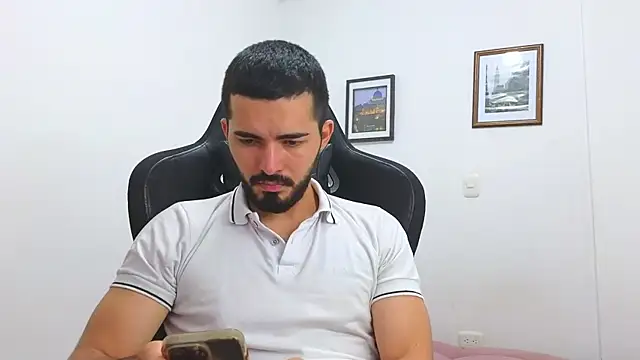 Massimoo 07 online show from March 2025 01:45:02 AM