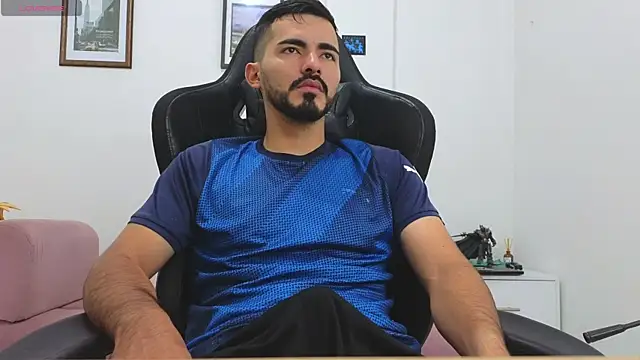 Massimoo 07 online show from October 2025 03:13:01 PM