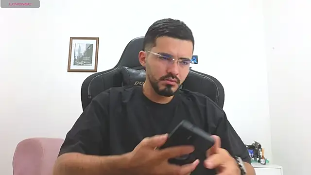 Massimoo 07 online show from November 2025 03:56:02 PM