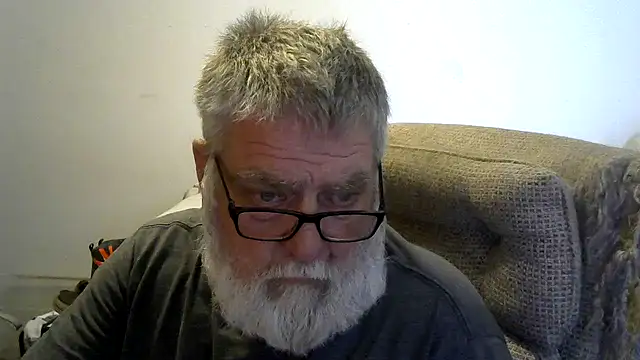Snapshot of viejo_oso chatting on March 2026 06:55:01 PM viejo oso online show from March 2026 06:55:01 PM