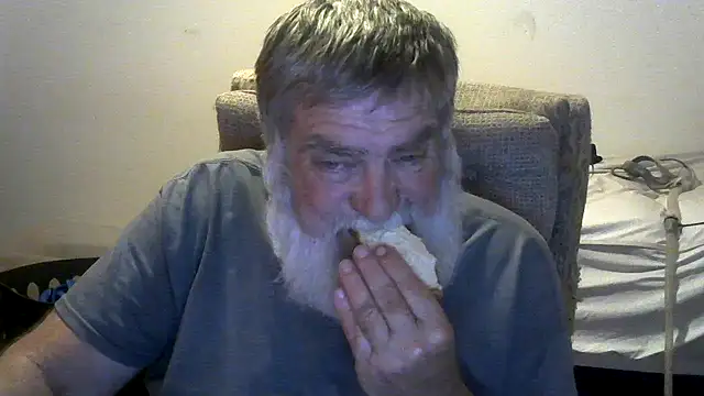 Snapshot of viejo_oso chatting on May 2026 05:57:02 AM viejo oso online show from May 2026 05:57:02 AM