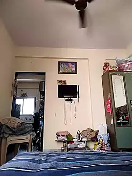 hot punekar online show from February 2025 06:09:02 AM