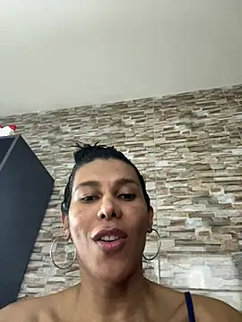 Ebonyxprincess  online show from June 2026 11:33:02 PM