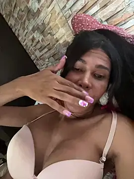 Ebonyxprincess  online show from July 2026 05:37:02 PM