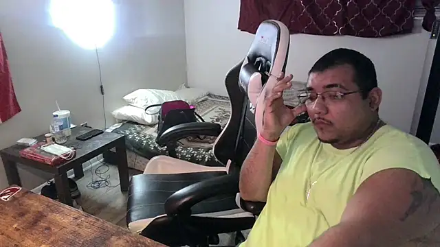 cloudy couple444 online show from December 2024 06:06:01 AM