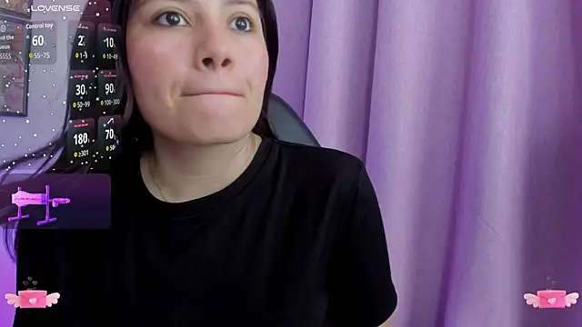 Carolina Burninng online show from September 2025 10:34:01 PM