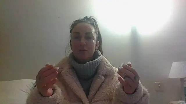 Snapshot of BELLAMORGANE1 chatting on January 2025 04:50:01 PM BELLAMORGANE1 online show from January 2025 04:50:01 PM