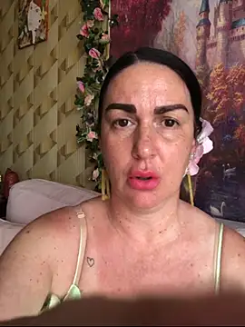 BELLAMORGANE1 online show from April 2026 01:12:01 PM