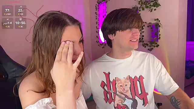 RobertAndLinela online show from November 2025 01:19:02 AM