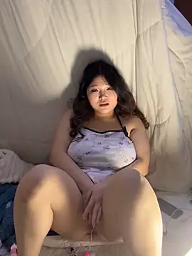 Snapshot of Happyou2 chatting on January 2025 04:41:01 PM Happyou2 online show from January 2025 04:41:01 PM