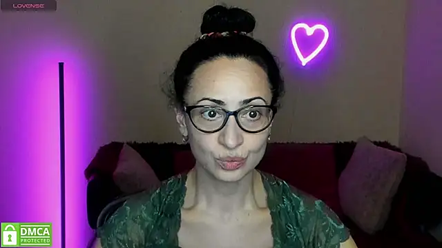 Arianasweety23 online show from March 2025 06:30:01 PM