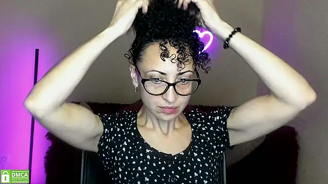 Arianasweety23 online show from September 2025 05:25:01 PM