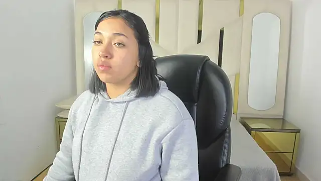 IsabellRodriguez18 online show from December 2025 03:56:02 AM