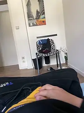 rominoucoquin online show from December 2024 01:21:02 PM