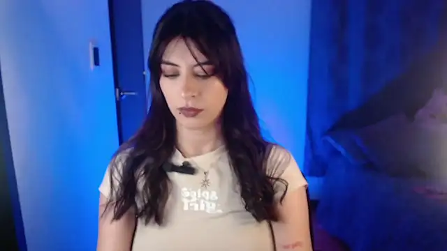 nala-saphir online show from November 2025 05:42:02 AM