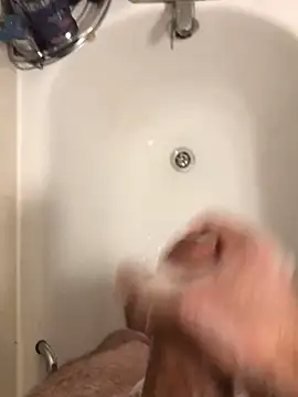 Snapshot of 22TT2295 chatting on December 2024 05:22:02 PM 22TT2295 online show from December 2024 05:22:02 PM