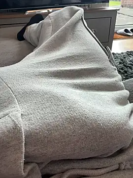 Snapshot of 22TT2295 chatting on March 2025 02:52:02 PM 22TT2295 online show from March 2025 02:52:02 PM