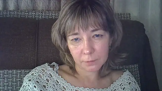 Snapshot of EllaJohnsonX chatting on January 2025 03:38:01 PM EllaJohnsonX online show from January 2025 03:38:01 PM