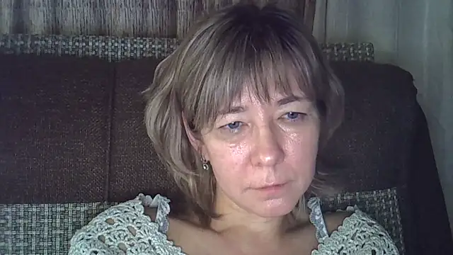 Snapshot of EllaJohnsonX chatting on January 2025 06:43:01 PM EllaJohnsonX online show from January 2025 06:43:01 PM