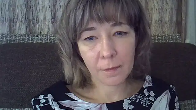 Snapshot of EllaJohnsonX chatting on January 2025 11:24:01 PM EllaJohnsonX online show from January 2025 11:24:01 PM