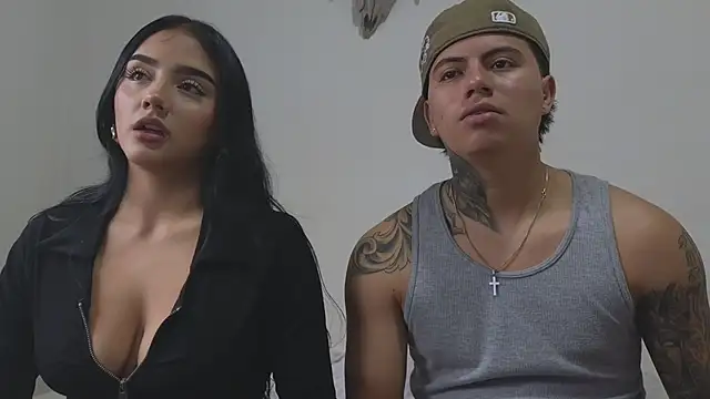 Snapshot of Thiago_x_Sahara chatting on November 2025 12:00:02 PM Thiago x Sahara online show from November 2025 12:00:02 PM