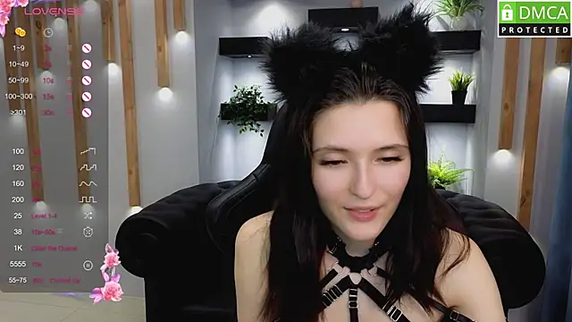 Snapshot of niki_cutes chatting on January 2025 04:14:02 AM niki cutes online show from January 2025 04:14:02 AM