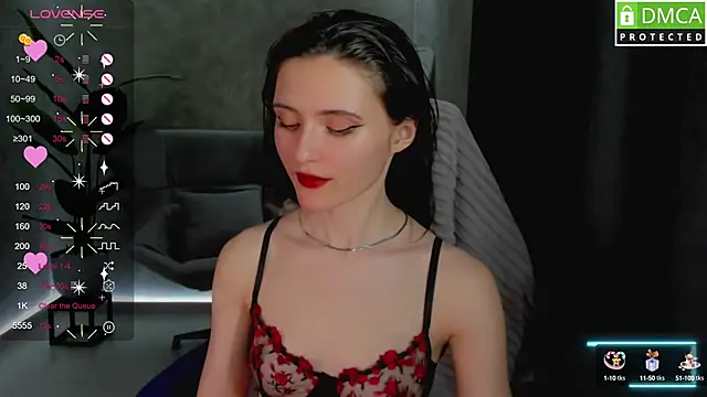 Snapshot of niki_cutes chatting on March 2025 01:45:01 PM niki cutes online show from March 2025 01:45:01 PM