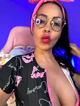 KarolRubi1 online show from October 2025 01:36:02 AM