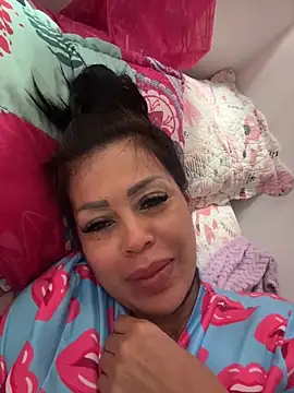 KarolRubi1 online show from April 2026 02:14:02 PM