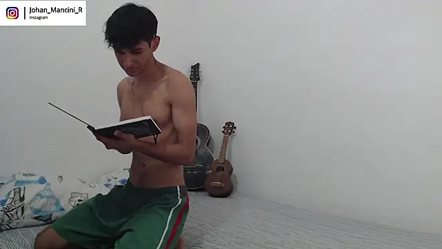 Snapshot of Johan_Mancini_R chatting on January 2025 07:00:02 PM Johan Mancini R online show from January 2025 07:00:02 PM