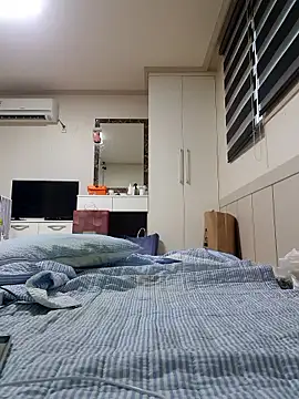 Lee0613 online show from October 2025 09:38:01 PM