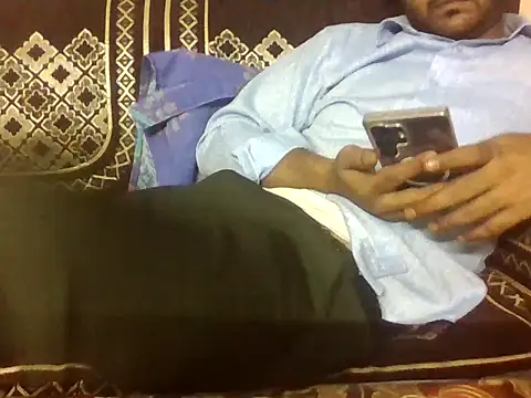 Snapshot of indihotguy chatting on May 2026 02:45:01 PM indihotguy online show from May 2026 02:45:01 PM