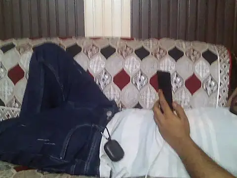 Snapshot of indihotguy chatting on May 2026 02:40:01 AM indihotguy online show from May 2026 02:40:01 AM