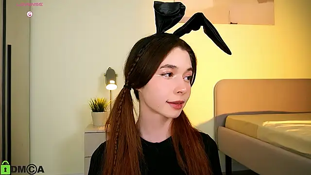 Snapshot of LittleOriana chatting on February 2025 07:23:02 PM LittleOriana online show from February 2025 07:23:02 PM