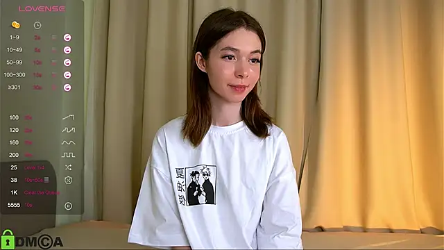 Snapshot of LittleOriana chatting on February 2025 02:21:01 AM LittleOriana online show from February 2025 02:21:01 AM