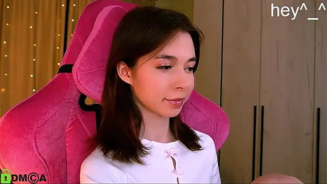 Snapshot of LittleOriana chatting on March 2025 10:54:01 PM LittleOriana online show from March 2025 10:54:01 PM