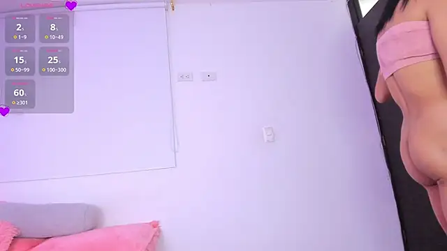 Snapshot of NicoleJaymes_ chatting on December 2024 11:28:01 PM NicoleJaymes online show from December 2024 11:28:01 PM