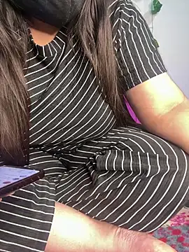 Snapshot of tanvihot2 chatting on September 2025 04:12:02 PM tanvihot2 online show from September 2025 04:12:02 PM