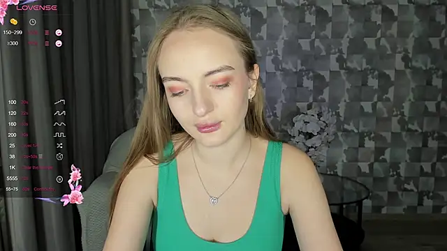 A delina online show from February 2025 03:19:01 PM