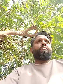 Snapshot of carria_homes chatting on January 2025 09:56:01 AM carria homes online show from January 2025 09:56:01 AM