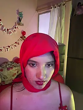 Snapshot of emmariders2 chatting on February 2026 10:06:01 PM emmariders2 online show from February 2026 10:06:01 PM