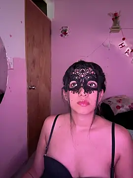 emmariders2 online show from April 2026 08:47:01 PM