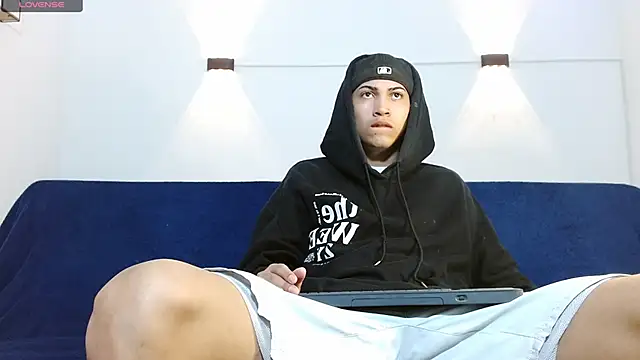 Br4ndxpimm online show from October 2025 03:40:01 PM