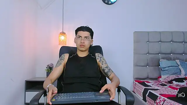 Br4ndxpimm online show from March 2026 01:25:01 PM