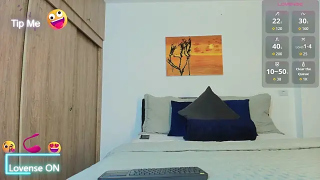 Snapshot of Andrewstelle_coleman chatting on September 2025 02:33:01 AM Andrewstelle coleman online show from September 2025 02:33:01 AM