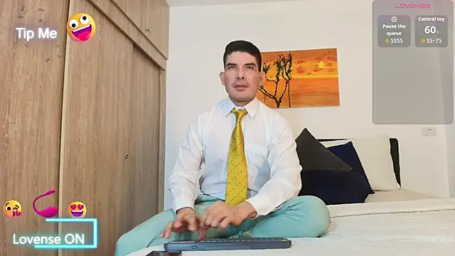 Snapshot of Andrewstelle_coleman chatting on November 2025 02:11:02 AM Andrewstelle coleman online show from November 2025 02:11:02 AM